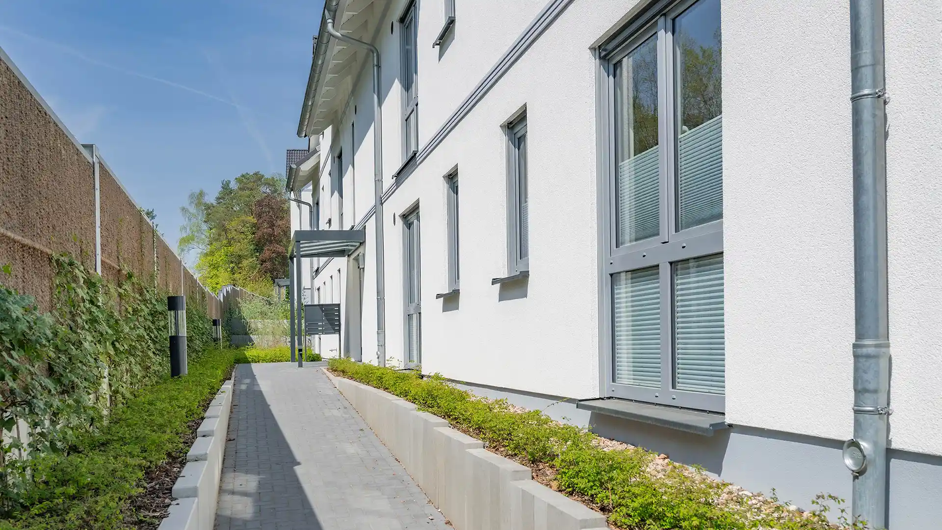 Blaubarschbude Kölpinsee im Bernsteinquartier Eingangsbereich